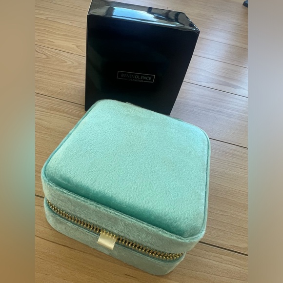 Travel Jewelry Box - Picture 5 of 5